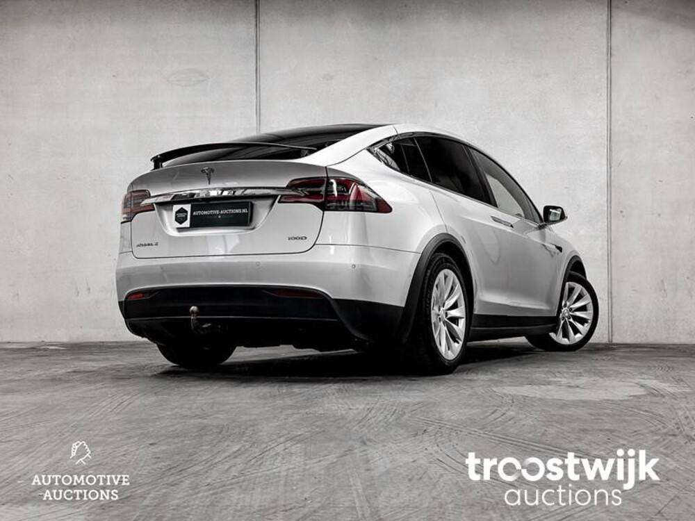 Tesla Model X 100D 6-Persoons 417PS 2017 -Orig. NL-, PT-892-R