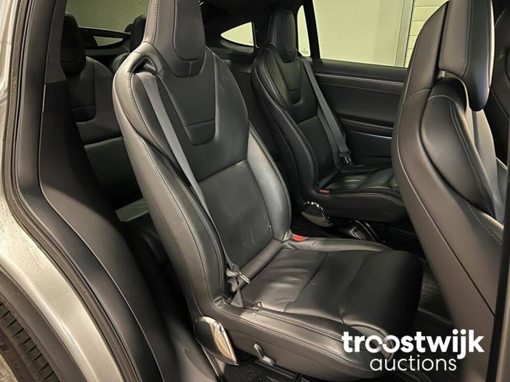 Tesla Model X 100D 6-Persoons 417PS 2017 -Orig. NL-, PT-892-R