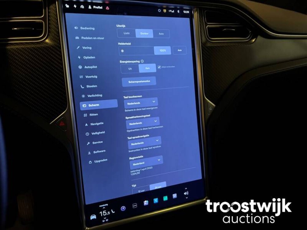 Tesla Model X 100D 6-Persoons 417PS 2017 -Orig. NL-, PT-892-R