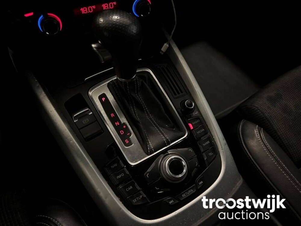 Audi Q5 TFSI Quattro Pro Line 2.0 211PS 2010 -Orig. NL-, 86-NDP-6