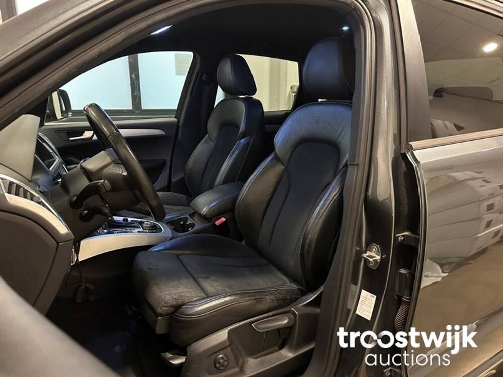 Audi Q5 TFSI Quattro Pro Line 2.0 211PS 2010 -Orig. NL-, 86-NDP-6