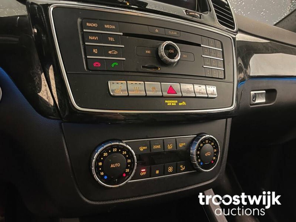 Mercedes-Benz GLE500e AMG Sport Edition 3.0 V6 4Matic Plug-In Hybrid 442hp 2017 GLE Class, K-108-PN