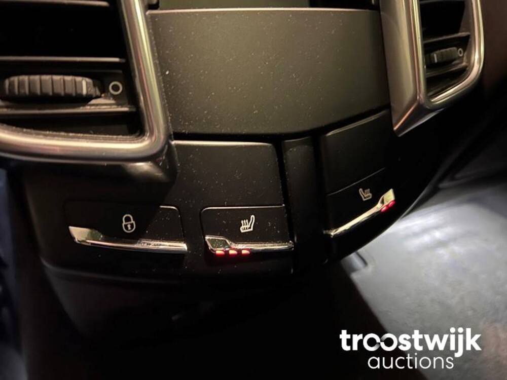 Porsche Cayenne Turbo 4.8 V8 500PS Sport-Design 2013 Sport-Chrono, 7-XRX-90