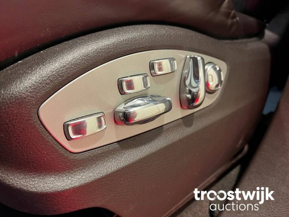 Porsche Cayenne Turbo 4.8 V8 500PS Sport-Design 2013 Sport-Chrono, 7-XRX-90