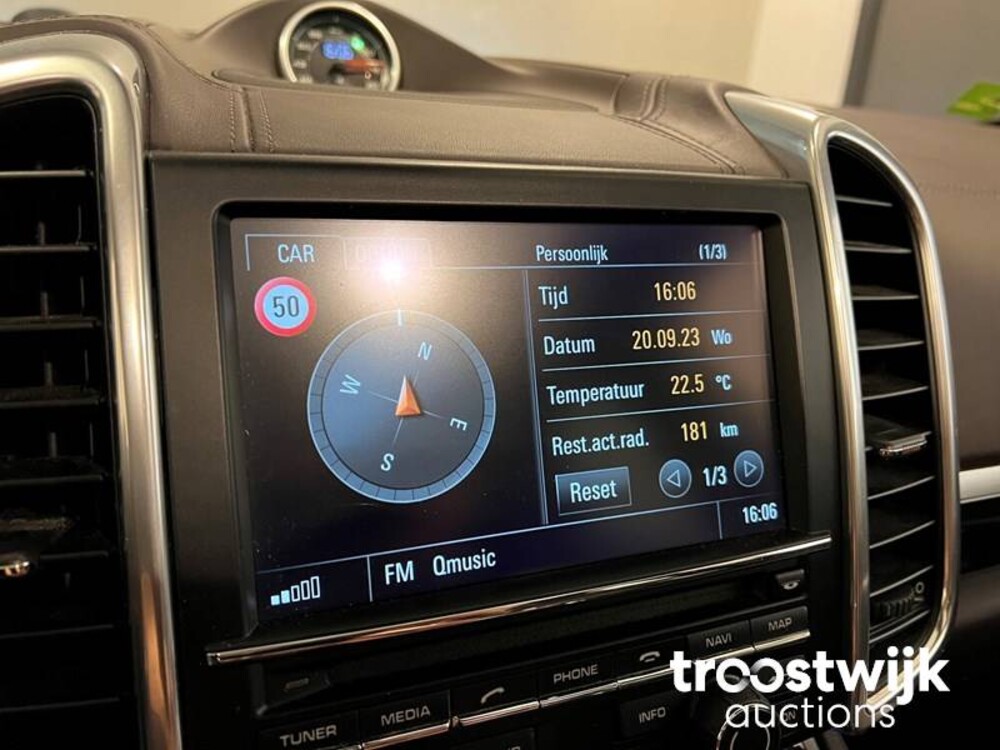 Porsche Cayenne Turbo 4.8 V8 500PS Sport-Design 2013 Sport-Chrono, 7-XRX-90