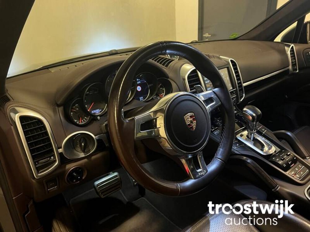 Porsche Cayenne Turbo 4.8 V8 500PS Sport-Design 2013 Sport-Chrono, 7-XRX-90