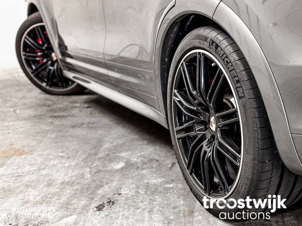 Porsche Cayenne Turbo 4.8 V8 500PS Sport-Design 2013 Sport-Chrono, 7-XRX-90