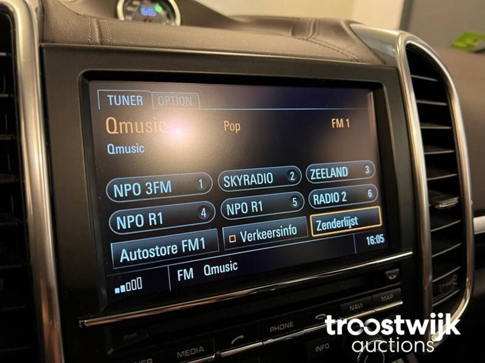 Porsche Cayenne Turbo 4.8 V8 500PS Sport-Design 2013 Sport-Chrono, 7-XRX-90