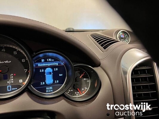 Porsche Cayenne Turbo 4.8 V8 500hp Sport-Design 2013 Sport-Chrono, 7-XRX-90