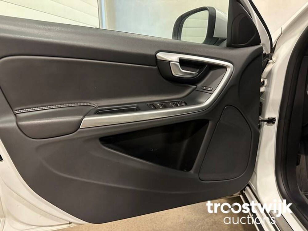 Volvo V60 Business Sport 2.0 D4 190PS 2018 -Orig. NL-, TL-707-B