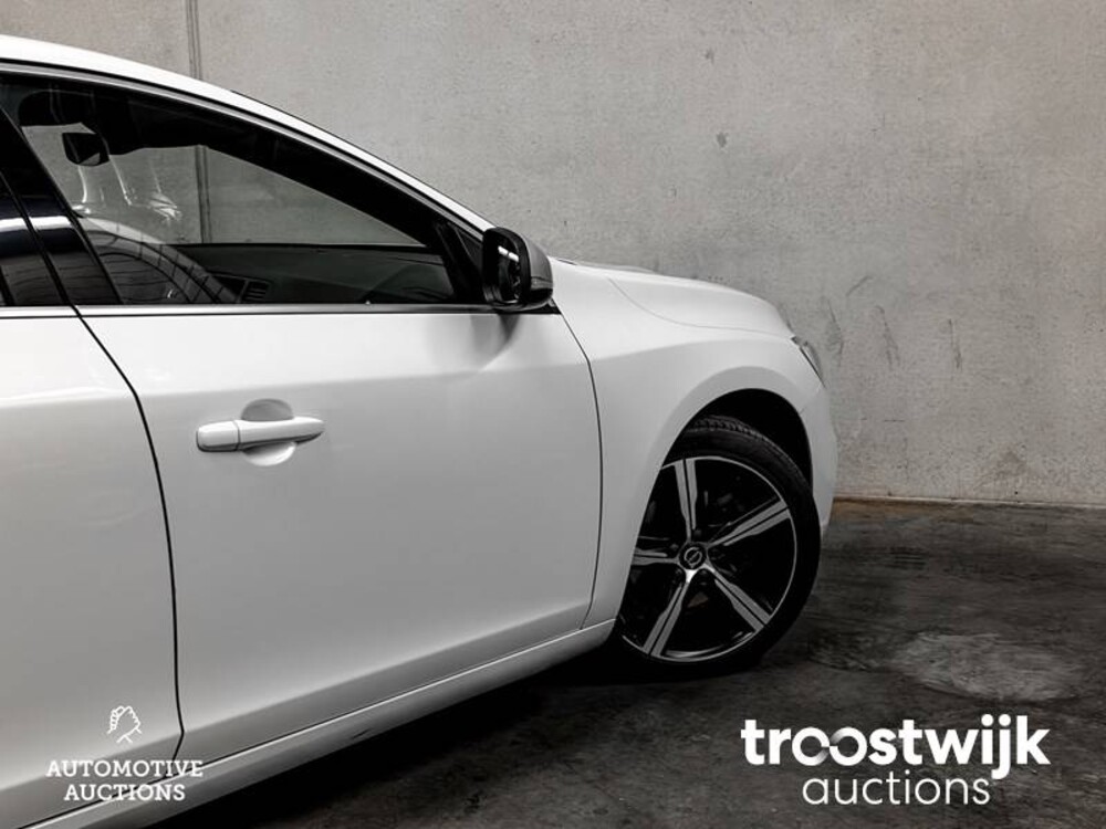 Volvo V60 Business Sport 2.0 D4 190PS 2018 -Orig. NL-, TL-707-B