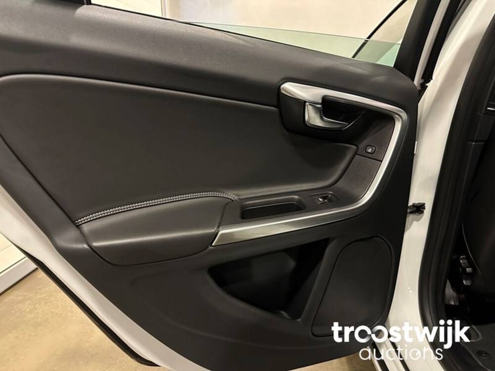 Volvo V60 Business Sport 2.0 D4 190PS 2018 -Orig. NL-, TL-707-B