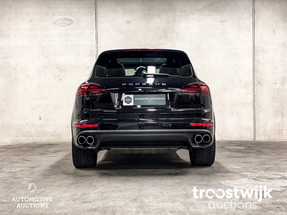 Porsche Cayenne S E-Hybrid 3.0 V6 Sport Chrono 416pk 2015 -Orig NL-, HF-254-S
