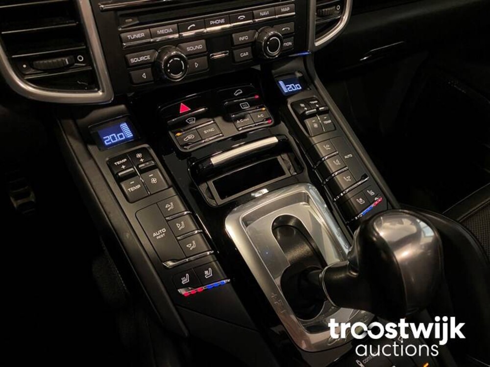 Porsche Cayenne S E-Hybrid 3.0 V6 Sport Chrono 416pk 2015 -Orig NL-, HF-254-S