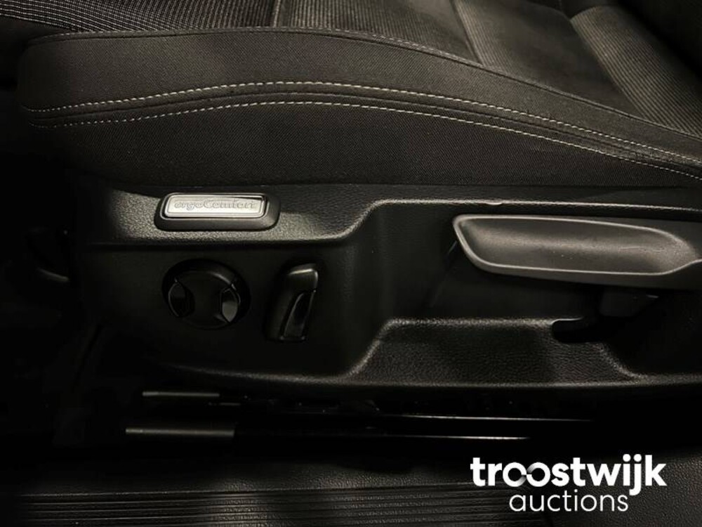 Volkswagen Passat Variant 1.6 TDI DSG Comfortline Business 120PS 2018 -Orig. NL-, RN-337-T