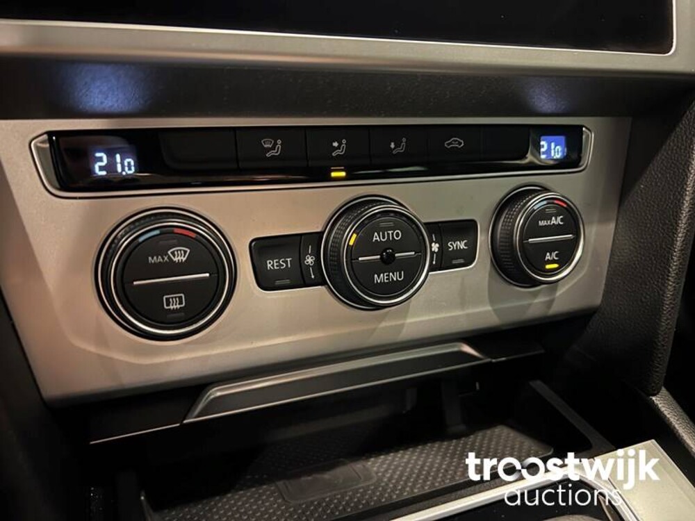 Volkswagen Passat Variant 1.6 TDI DSG Comfortline Business 120PS 2018 -Orig. NL-, RN-337-T