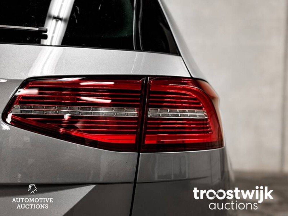 Volkswagen Passat Variant 1.6 TDI DSG Comfortline Business 120PS 2018 -Orig. NL-, RN-337-T