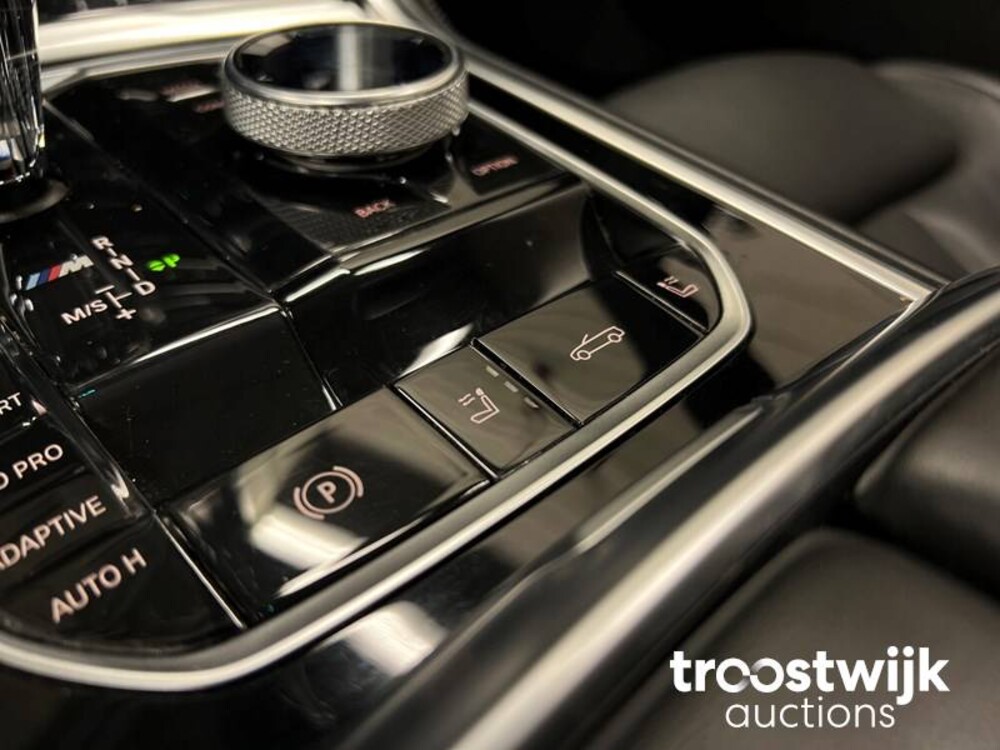 BMW M850i xDrive 4.4 V8 High Executive G14 530pk 2019 -Orig. NL- Cabriolet 8-Serie, ZB-634-S