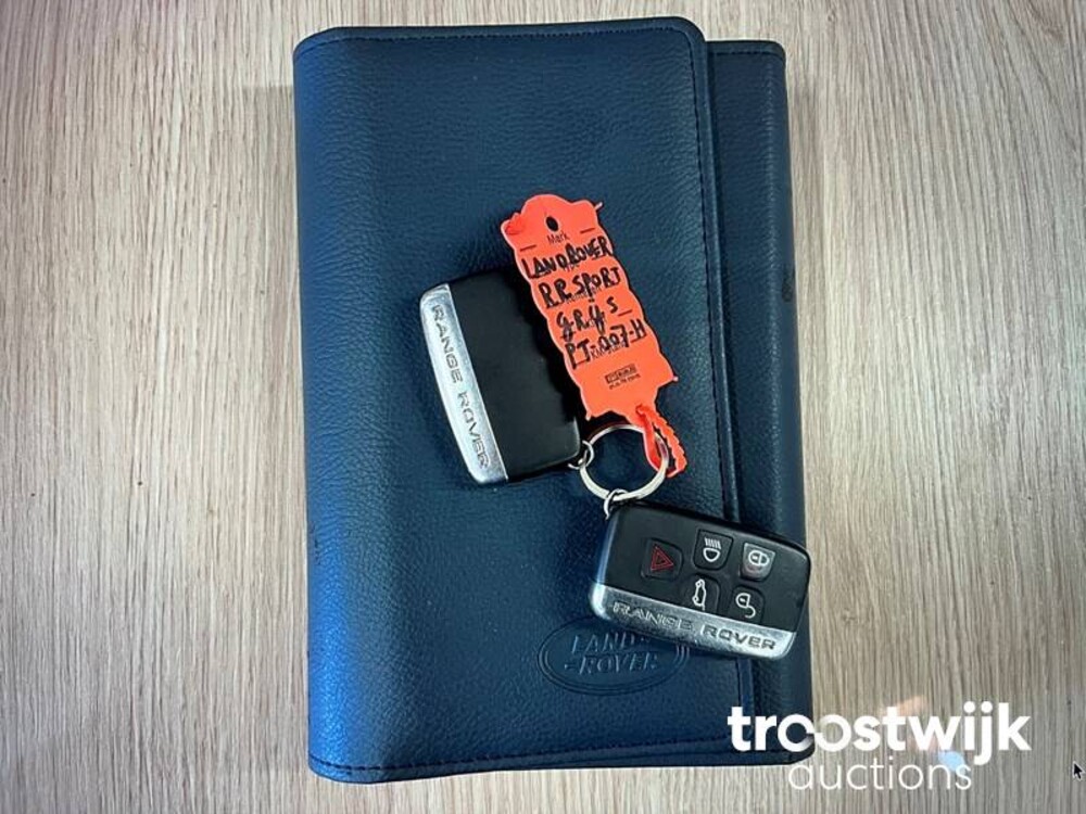 Land Rover Range Rover Sport 3.0 TDV6 HSE Dynamic 7-Persoons 249 PS 2014, PT-007-H