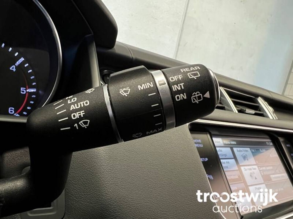 Land Rover Range Rover Sport 3.0 TDV6 HSE Dynamic 7-Persoons 249 PS 2014, PT-007-H