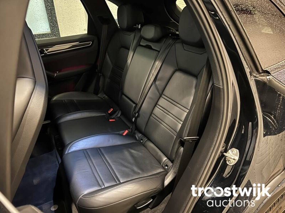 Porsche Cayenne E-Hybrid 3.0 V6 Sport-Chrono 462PS 2018 -Orig. NL-, TD-052-B