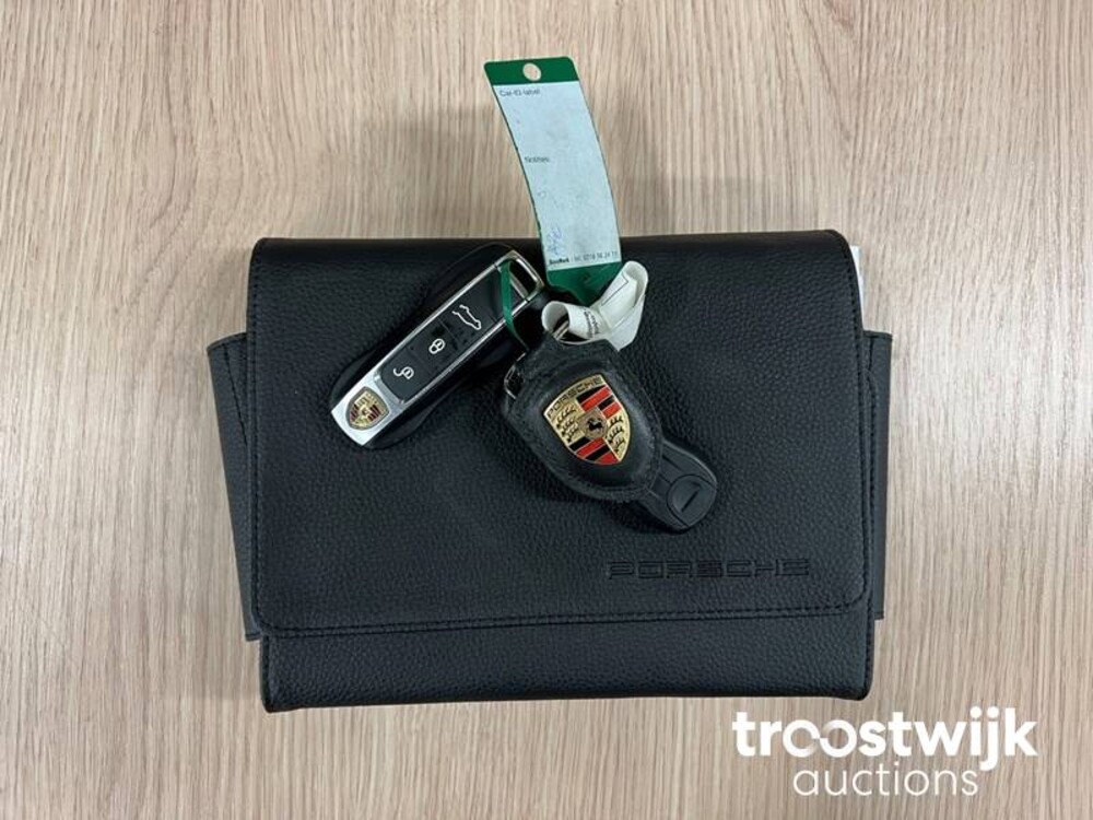 Porsche Cayenne E-Hybrid 3.0 V6 Sport-Chrono 462PS 2018 -Orig. NL-, TD-052-B