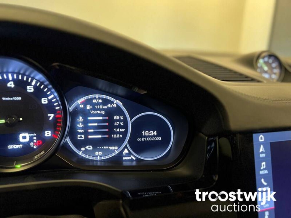 Porsche Cayenne E-Hybrid 3.0 V6 Sport-Chrono 462PS 2018 -Orig. NL-, TD-052-B