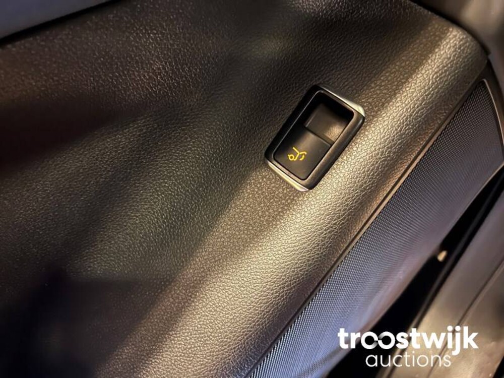 Mercedes-Benz GLE63s AMG 5.5 V8 4Matic Coupe 585hp 2018 GLE-Class