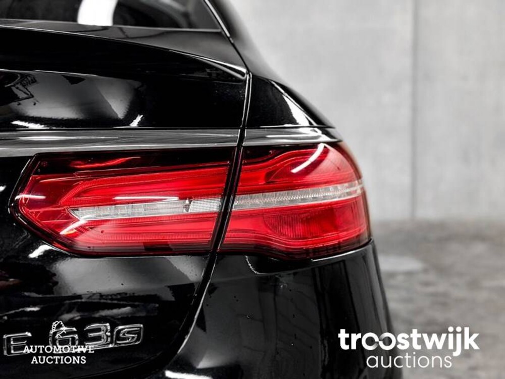 Mercedes-Benz GLE63s AMG 5.5 V8 4Matic Coupe 585hp 2018 GLE-Class