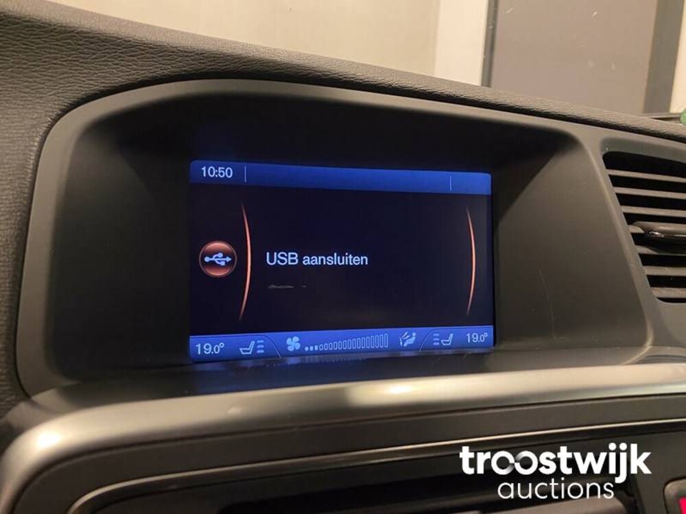 Volvo V60 2.0 D3 5-Cilinder Momentum 163 PS 2011, 10-XRX-7