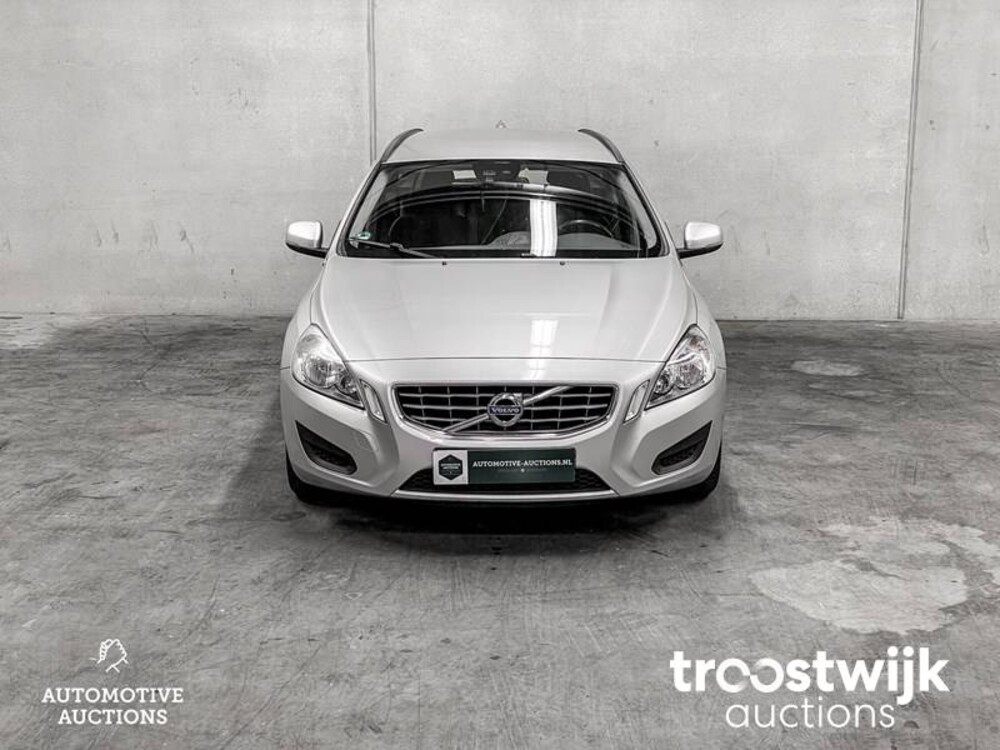 Volvo V60 2.0 D3 5-Cilinder Momentum 163 PS 2011, 10-XRX-7