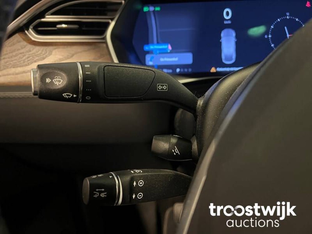 Tesla Model X 75d 6-Persoons 333hp 2017 -Orig. NL-, PT-595-K