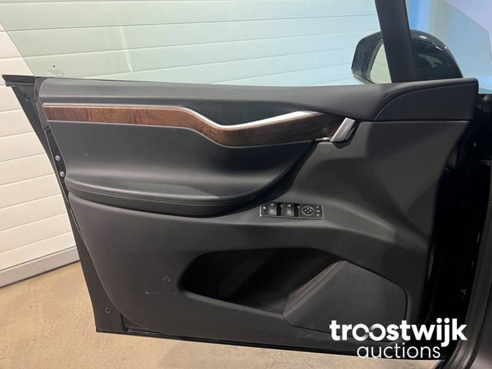 Tesla Model X 75d 6-Persoons 333hp 2017 -Orig. NL-, PT-595-K