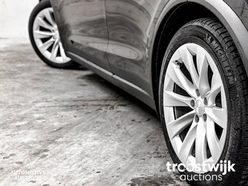 Tesla Model X 75d 6-Persoons 333hp 2017 -Orig. NL-, PT-595-K