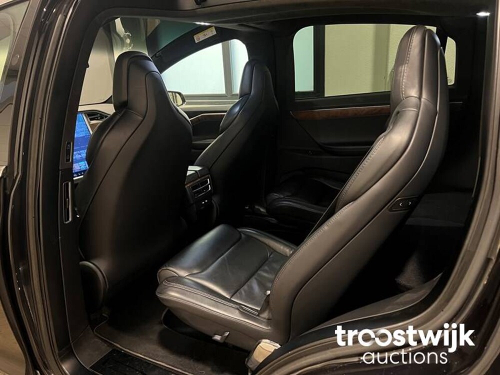 Tesla Model X 75d 6-Persoons 333hp 2017 -Orig. NL-, PT-595-K