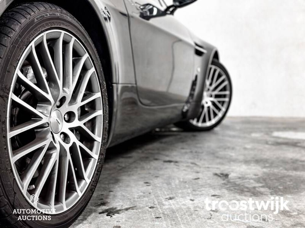 Aston Martin V8 Vantage 4.7 Sportshift 426hp 2009, 49-PRF-6