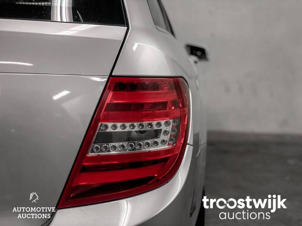 Mercedes-Benz C180 Ambition Avantgarde 156PS 2014 -Orig. NL-, 2-TFP-87