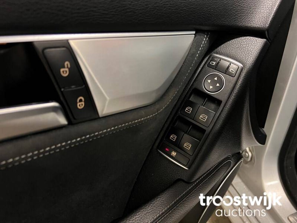 Mercedes-Benz C180 Ambition Avantgarde 156PS 2014 -Orig. NL-, 2-TFP-87