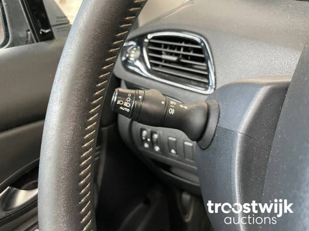 Renault Grand Scenic 1.4 TCe Bose 131pk 2011 -Orig. NL-, 02-RBX-8