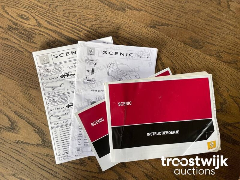 Renault Grand Scenic 1.4 TCe Bose 131pk 2011 -Orig. NL-, 02-RBX-8