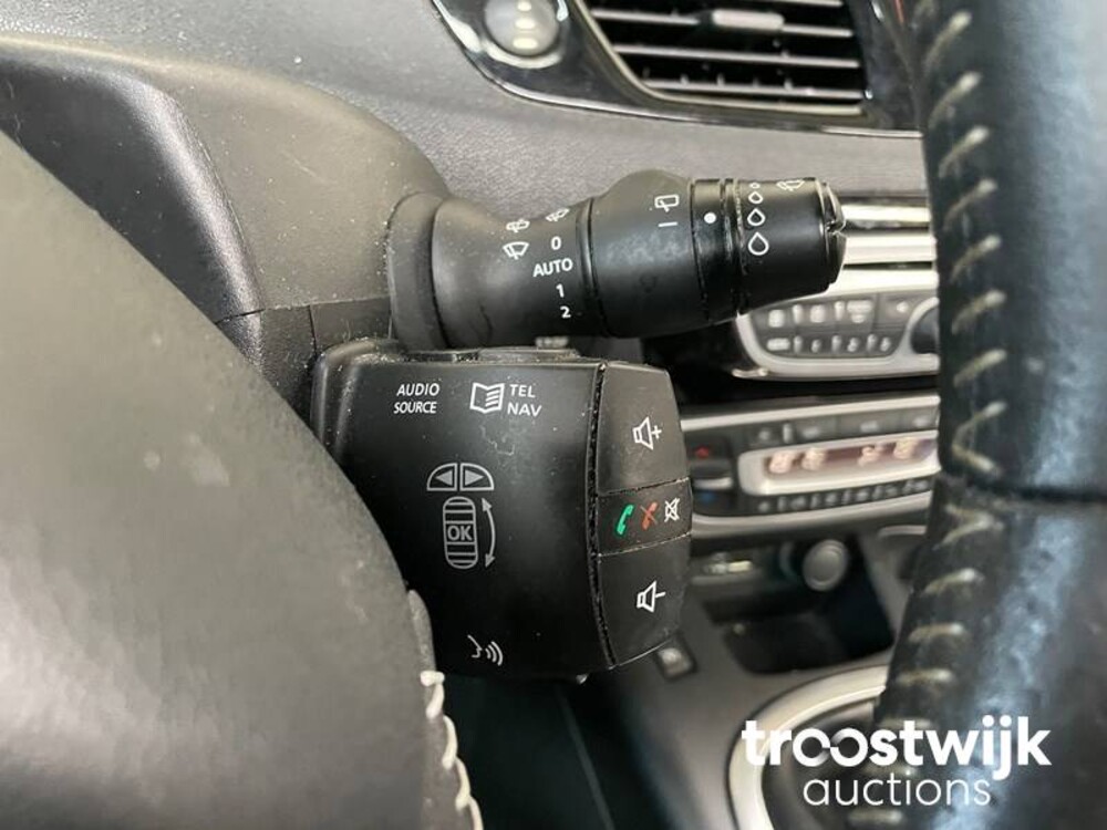 Renault Grand Scenic 1.4 TCe Bose 131pk 2011 -Orig. NL-, 02-RBX-8