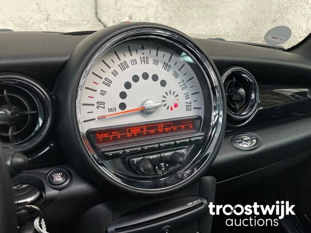 Mini Cooper Chili 1.6 Cabriolet Mini  122pk 2010, T-064-TG