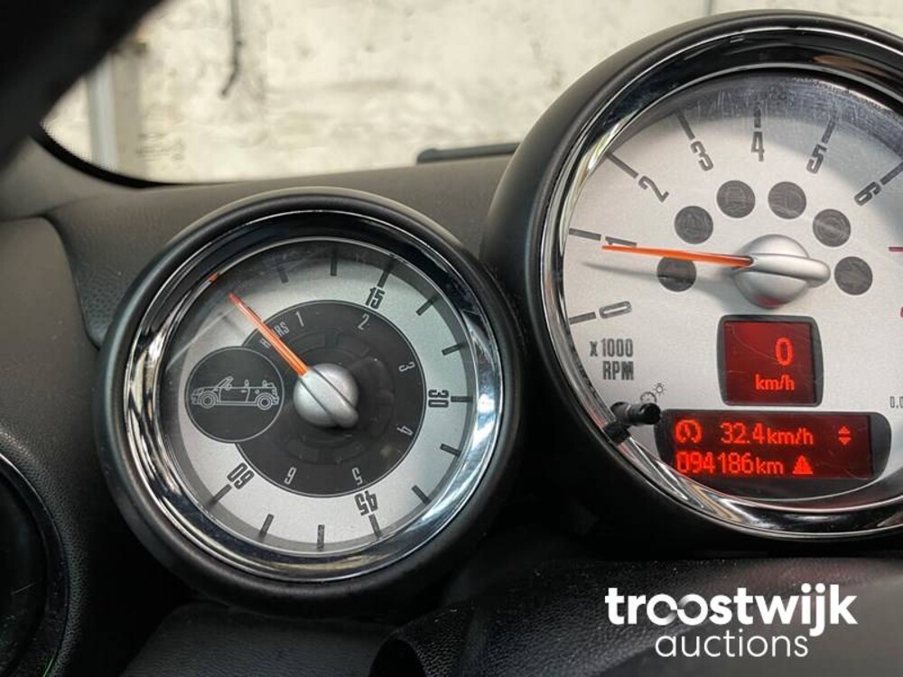 Mini Cooper Chili 1.6 Cabriolet Mini  122pk 2010, T-064-TG