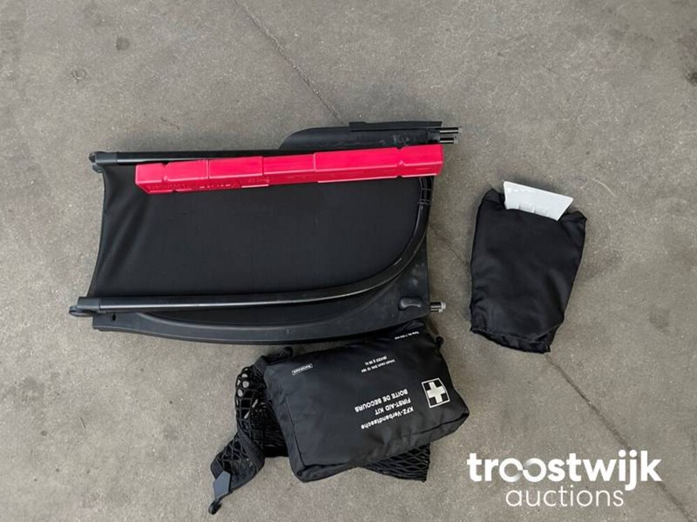 Mini Cooper Chili 1.6 Cabriolet Mini  122pk 2010, T-064-TG