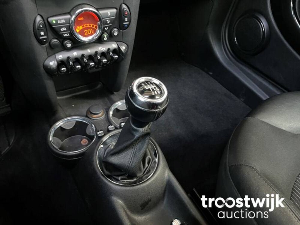 Mini Cooper Chili 1.6 Cabriolet Mini  122pk 2010, T-064-TG