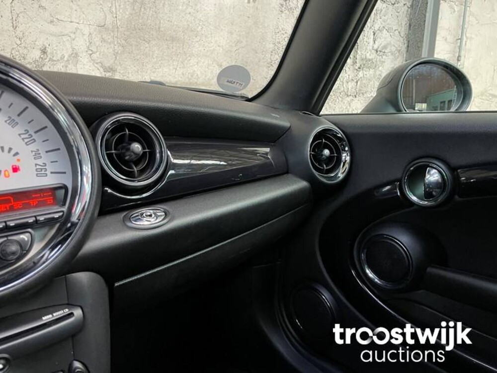 Mini Cooper Chili 1.6 Cabriolet Mini  122pk 2010, T-064-TG