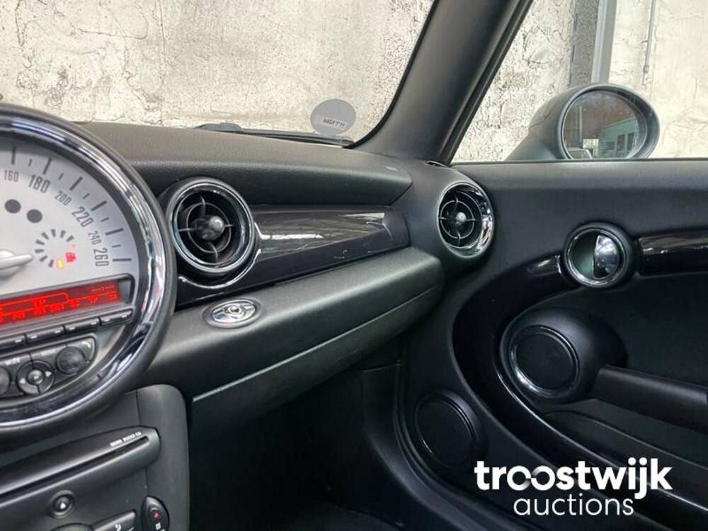 Mini Cooper Chili 1.6 Cabriolet Mini  122pk 2010, T-064-TG