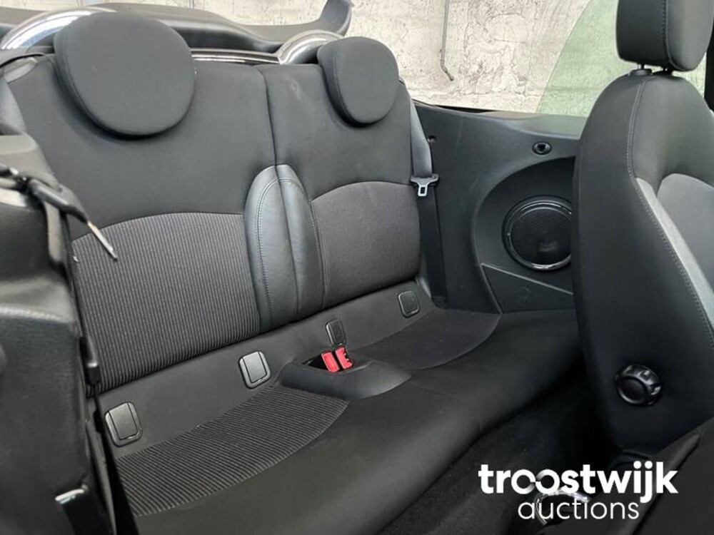 Mini Cooper Chili 1.6 Cabriolet Mini  122pk 2010, T-064-TG