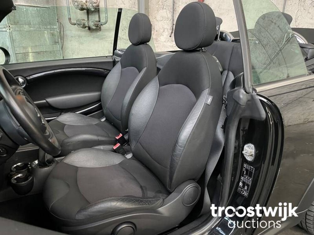Mini Cooper Chili 1.6 Cabriolet Mini  122pk 2010, T-064-TG