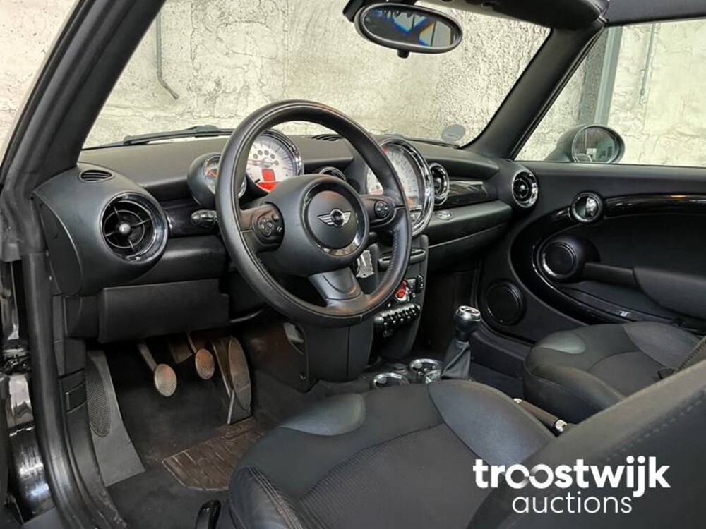 Mini Cooper Chili 1.6 Cabriolet Mini  122pk 2010, T-064-TG